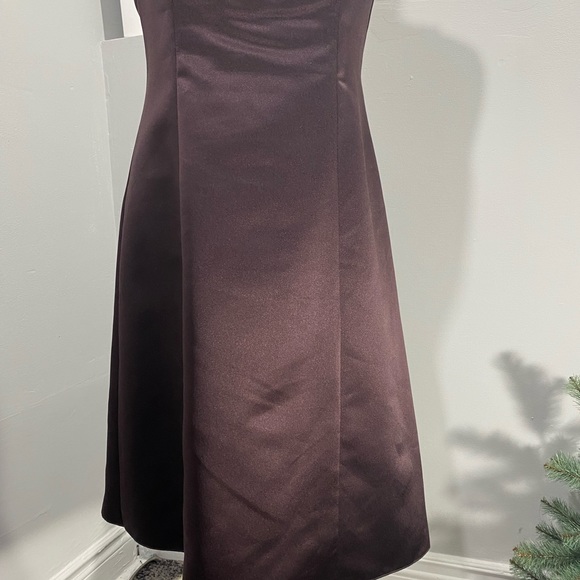 David's Bridal Sleeveless Short Bridesmaid Dress - Picture 4 of 8